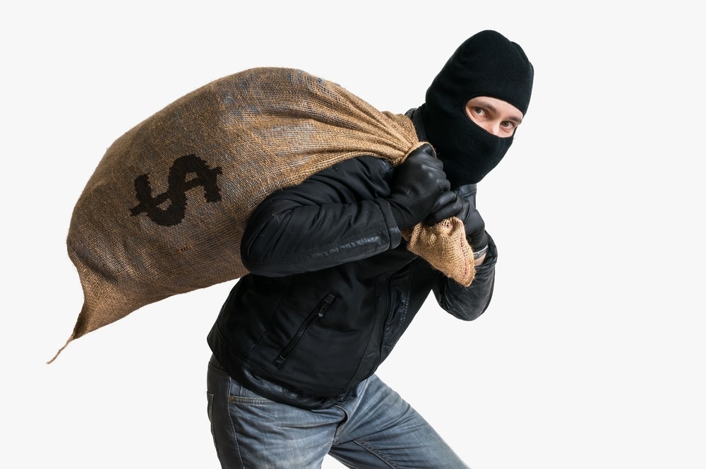 This Week s Wacky Wednesday Armed Robber Considers Suing Good 